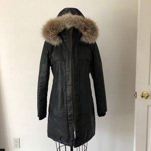 M0851 WOMENS waxed Parka jacket with coyote fur